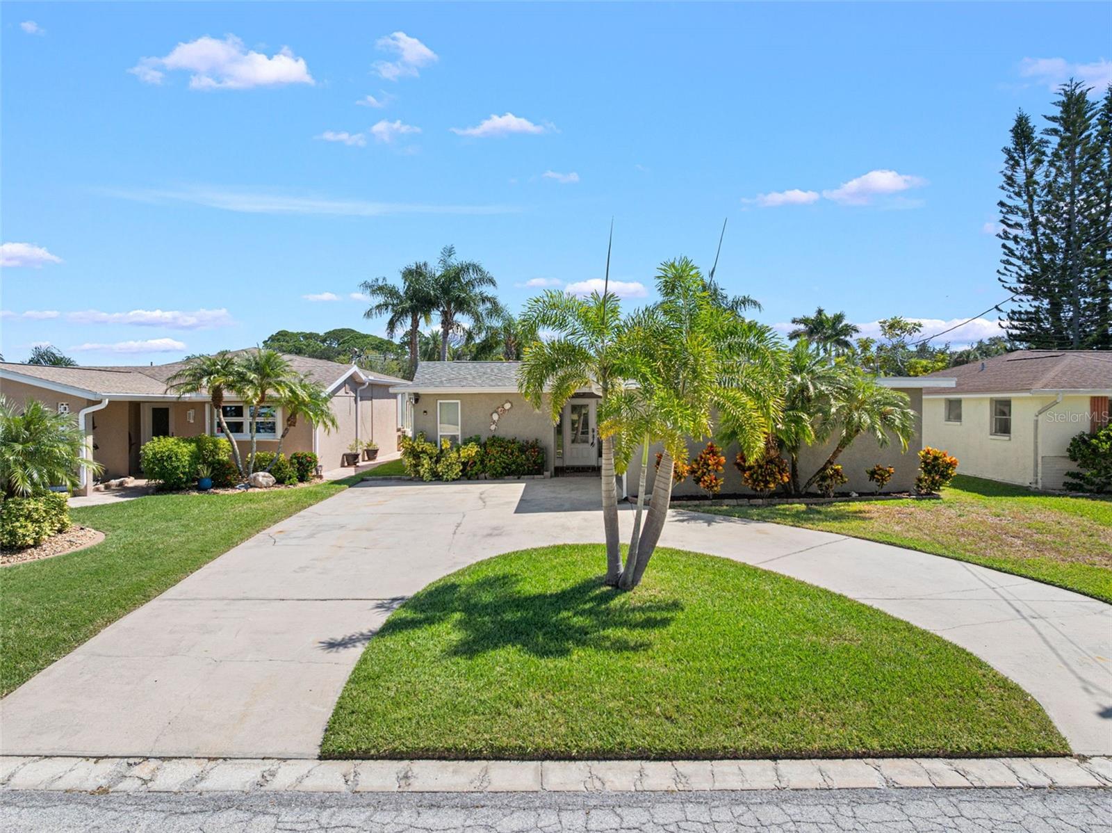 4916 POMPANO DR — photo 48