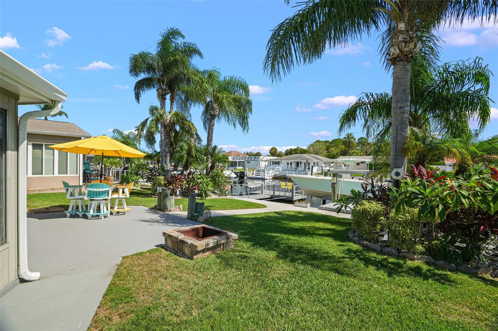4916 POMPANO DR — photo 16