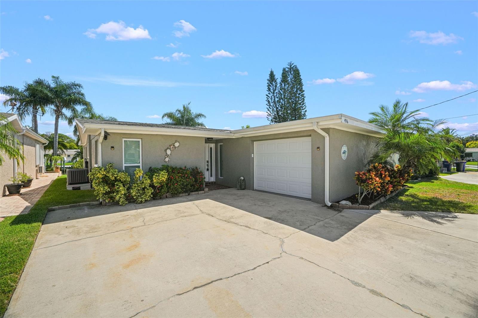 4916 POMPANO DR — photo 46