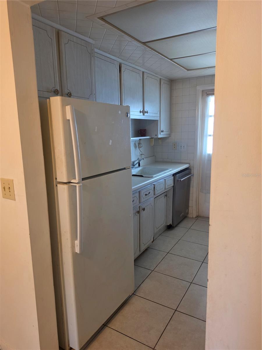 5850 21ST ST N #15 — photo 5