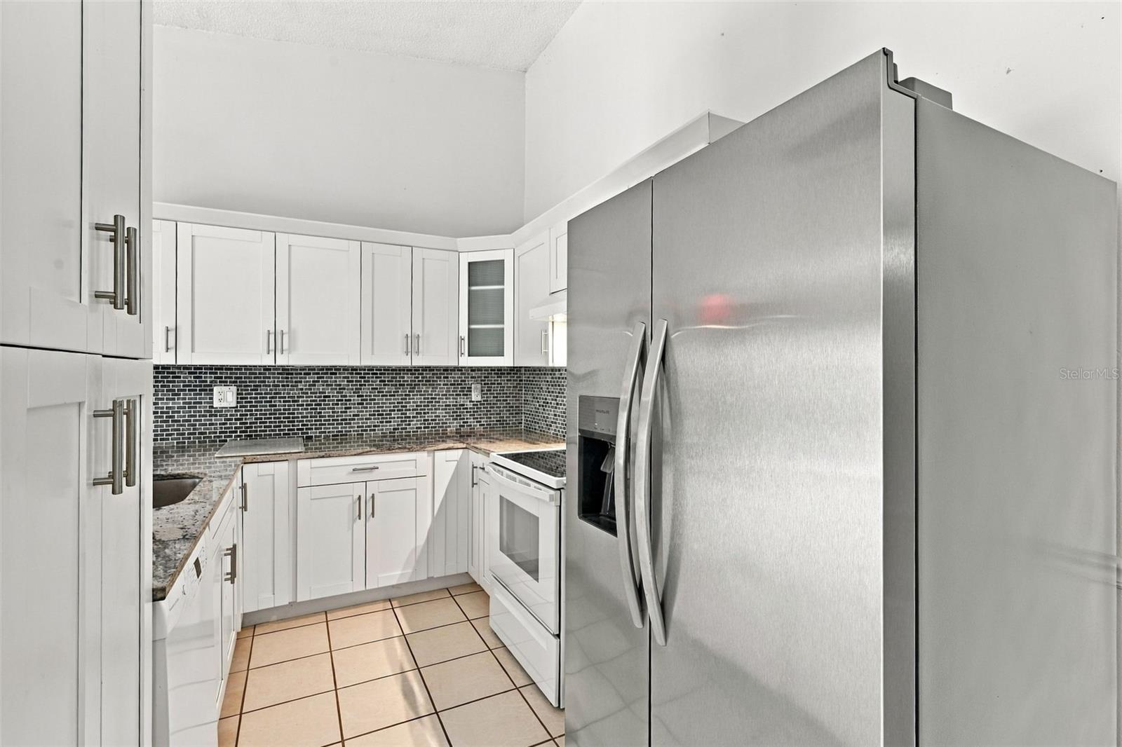 3380 CRYSTAL CT E #P — photo 17