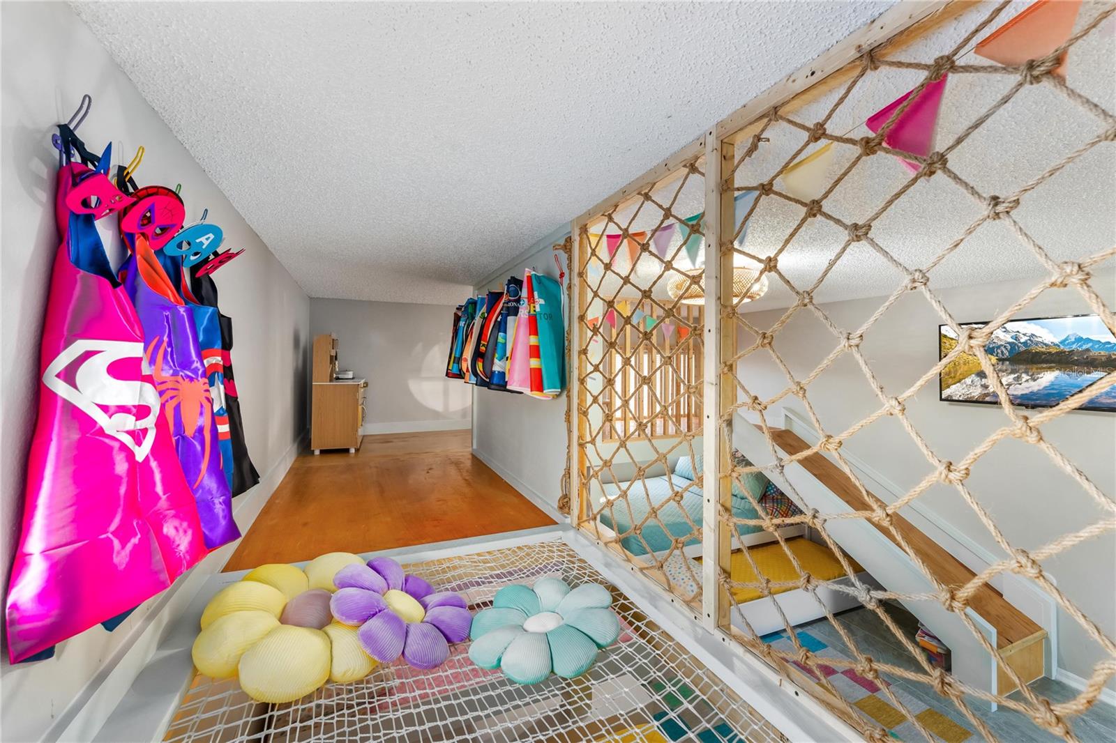 8015 INTERBAY BLVD — photo 37