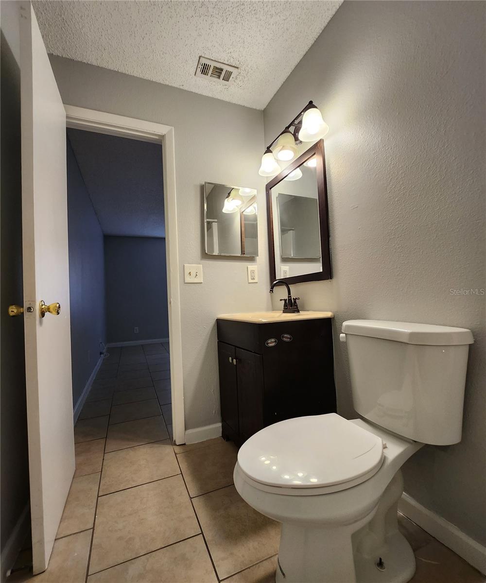 237 THORN TREE PL — photo 16