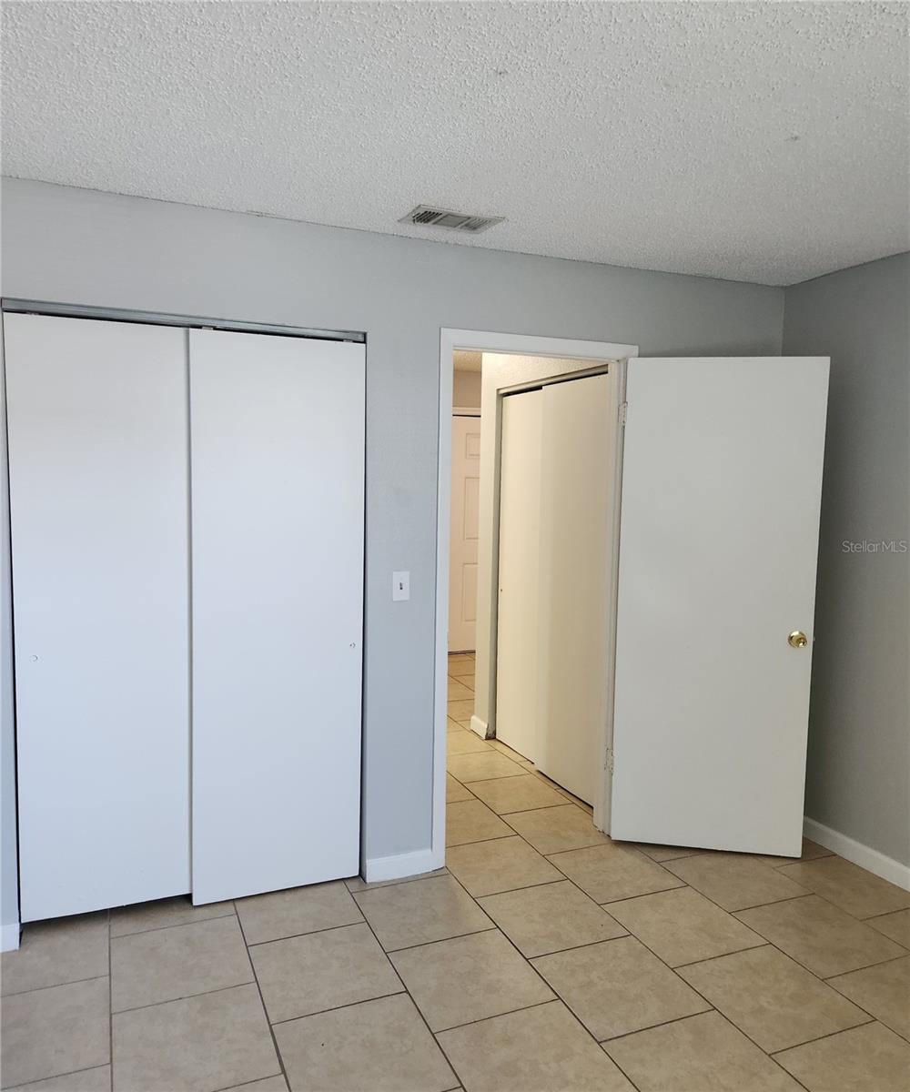 237 THORN TREE PL — photo 10