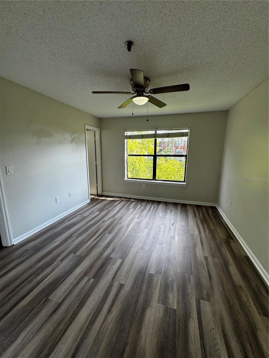11901 4TH ST N #2202 — photo 8