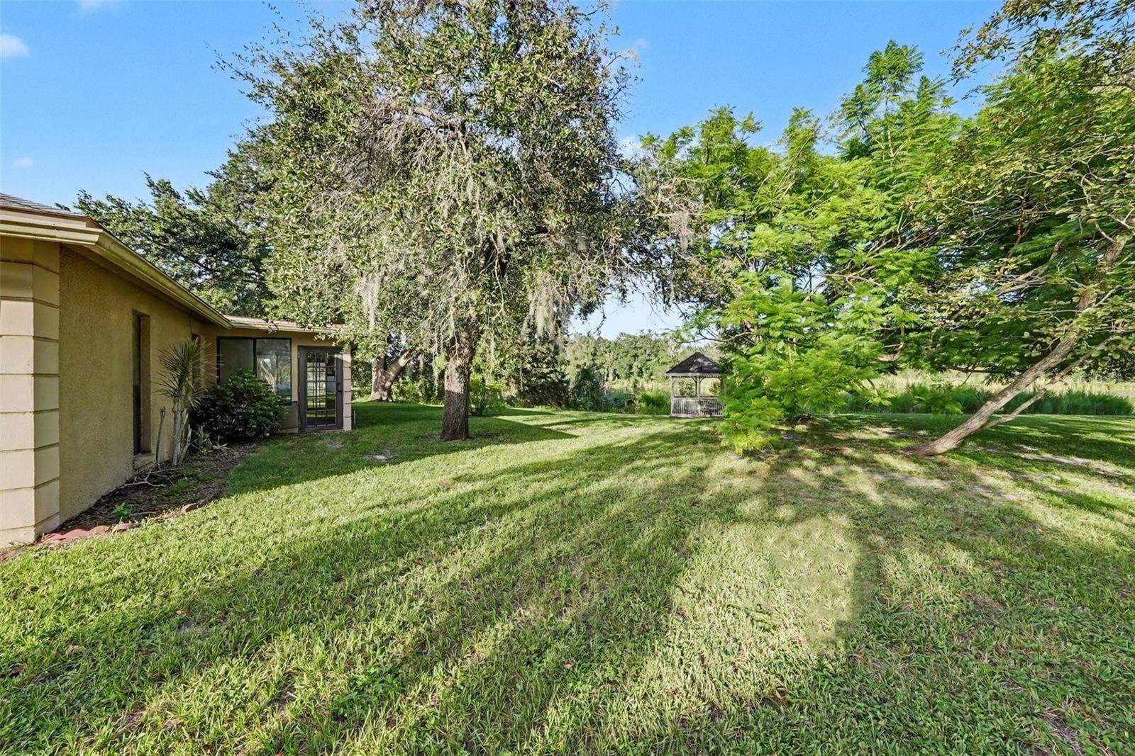 602 SPECK CT — photo 14