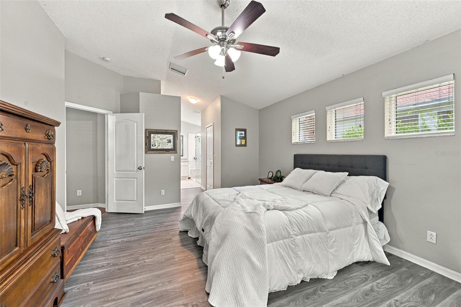 19401 MELODY FAIR PL — photo 22