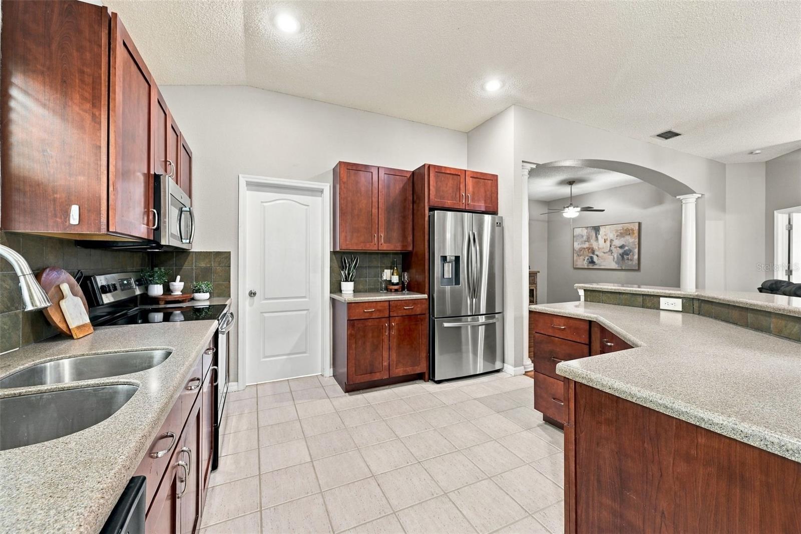 19401 MELODY FAIR PL — photo 14