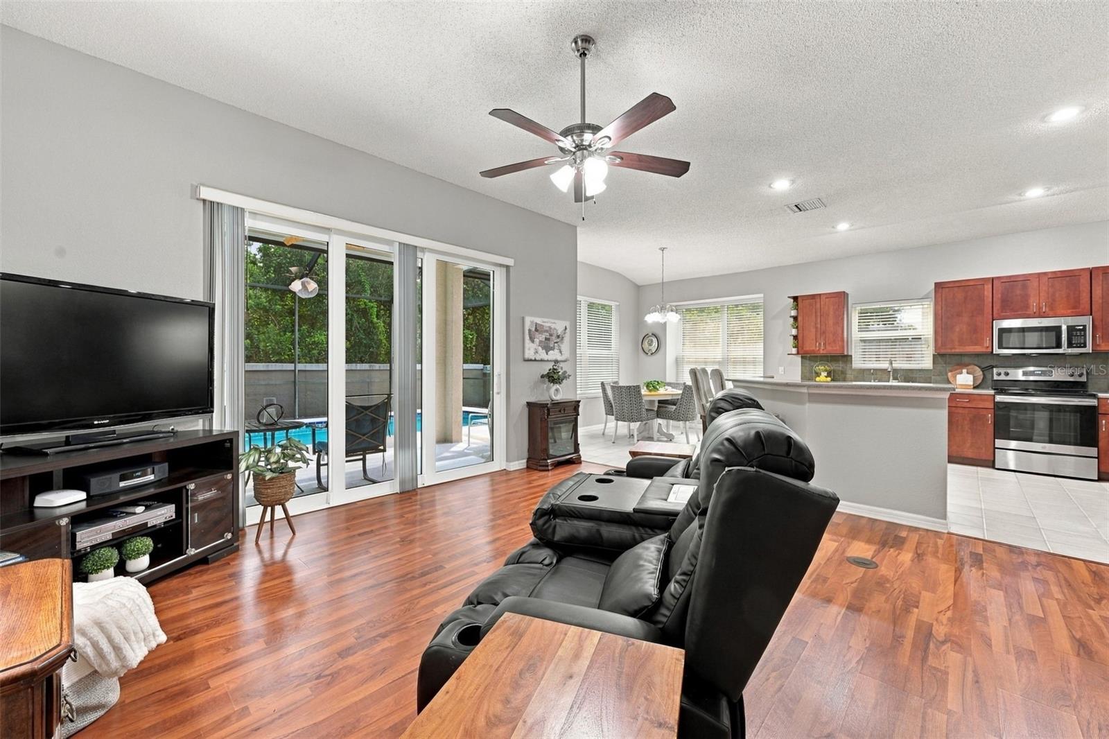 19401 MELODY FAIR PL — photo 11
