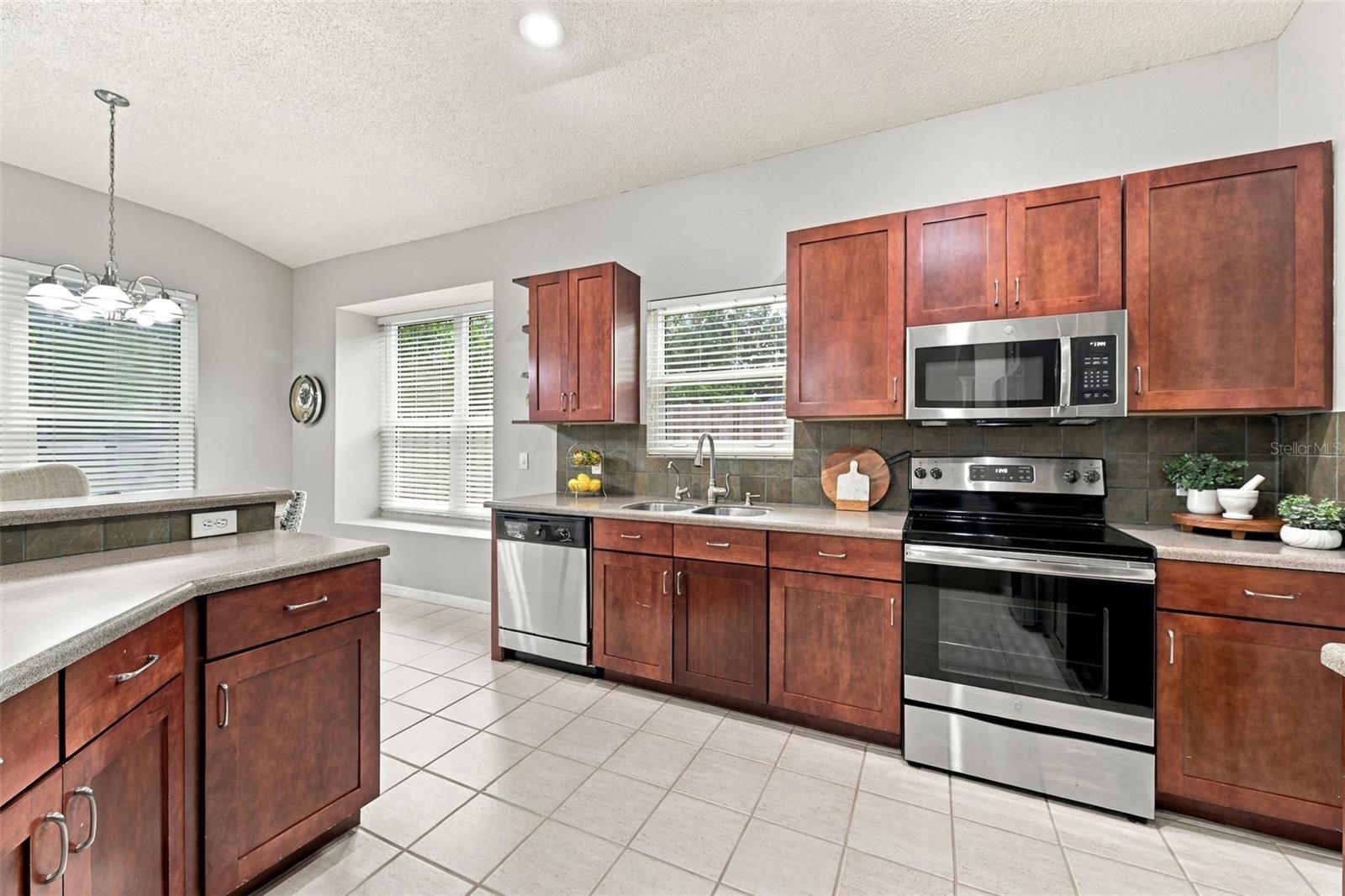 19401 MELODY FAIR PL — photo 15