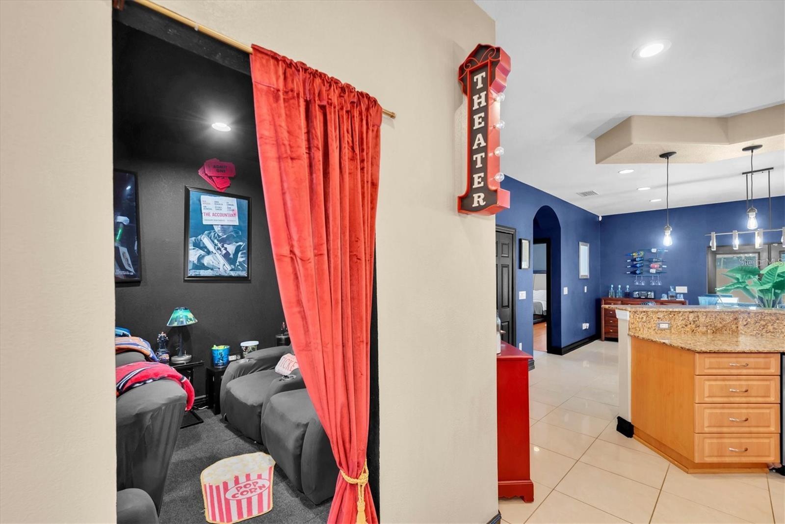 8930 N NEWPORT AVE — photo 22
