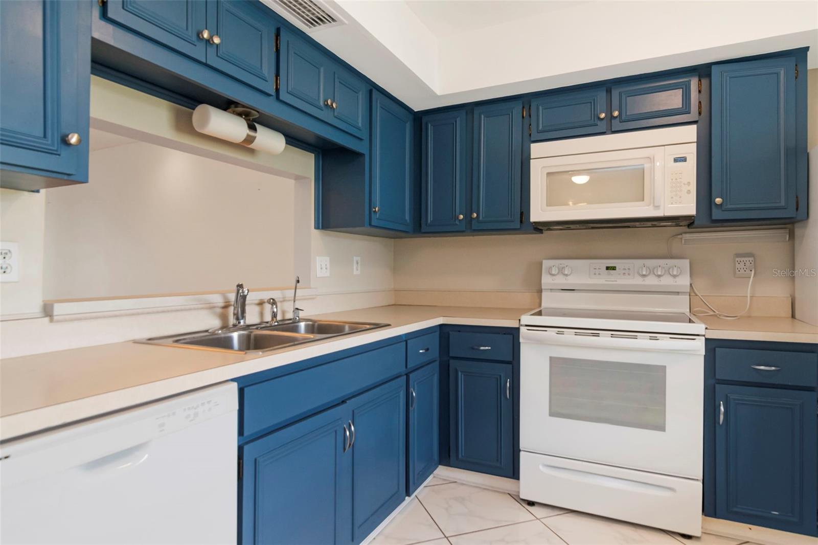 2569 LAURELWOOD DR #11B — photo 9