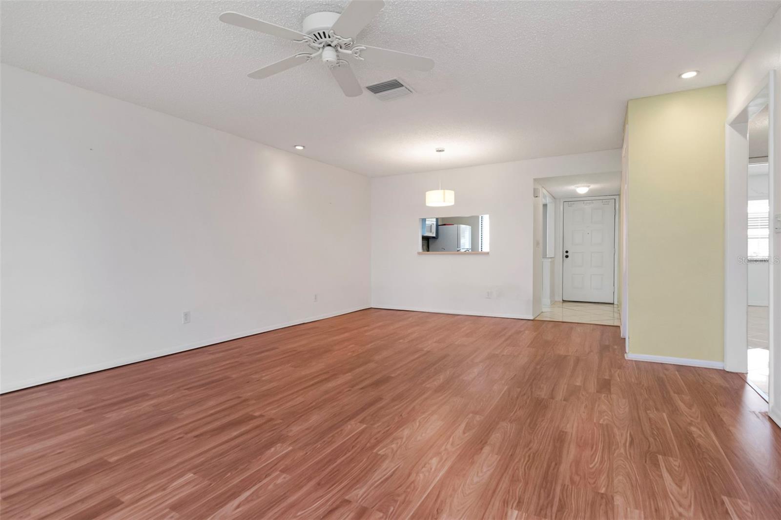 2569 LAURELWOOD DR #11B — photo 18