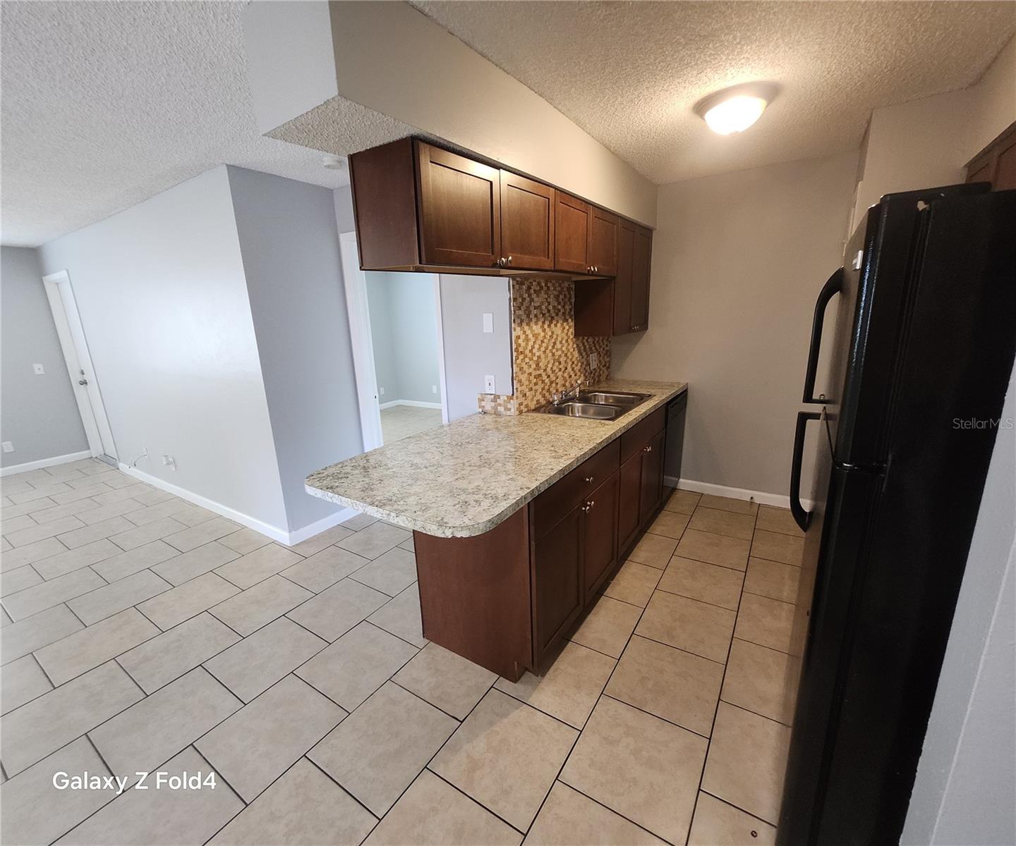 239 RED MAPLE PL — photo 5