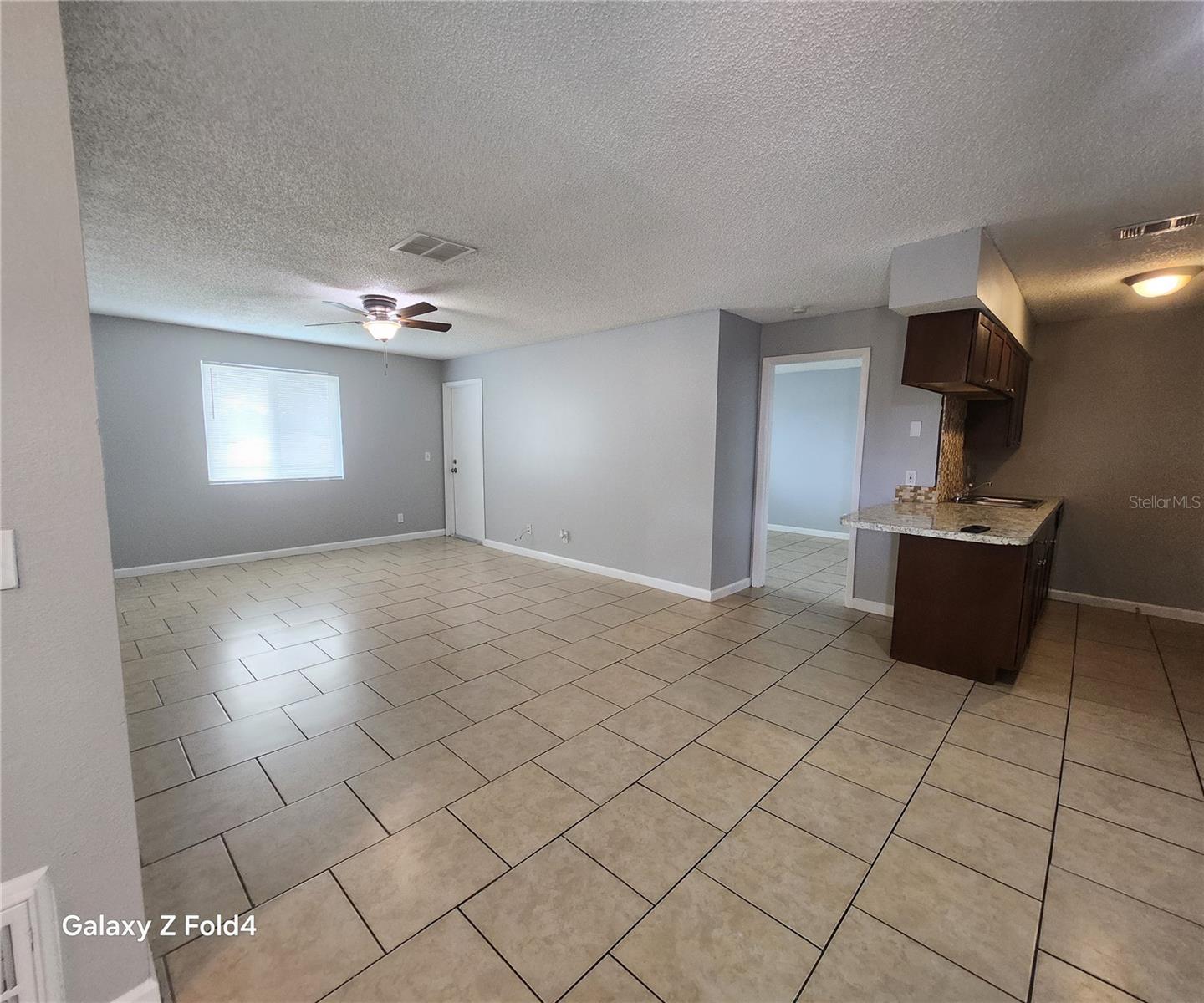 239 RED MAPLE PL — photo 3