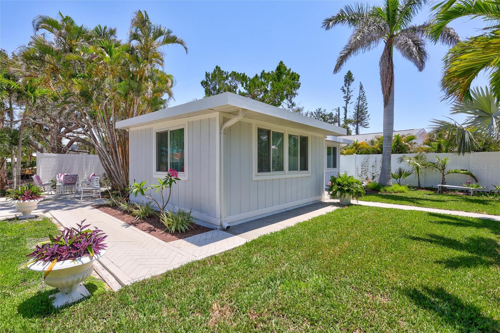 643 CALLE DEL OTONO — photo 6