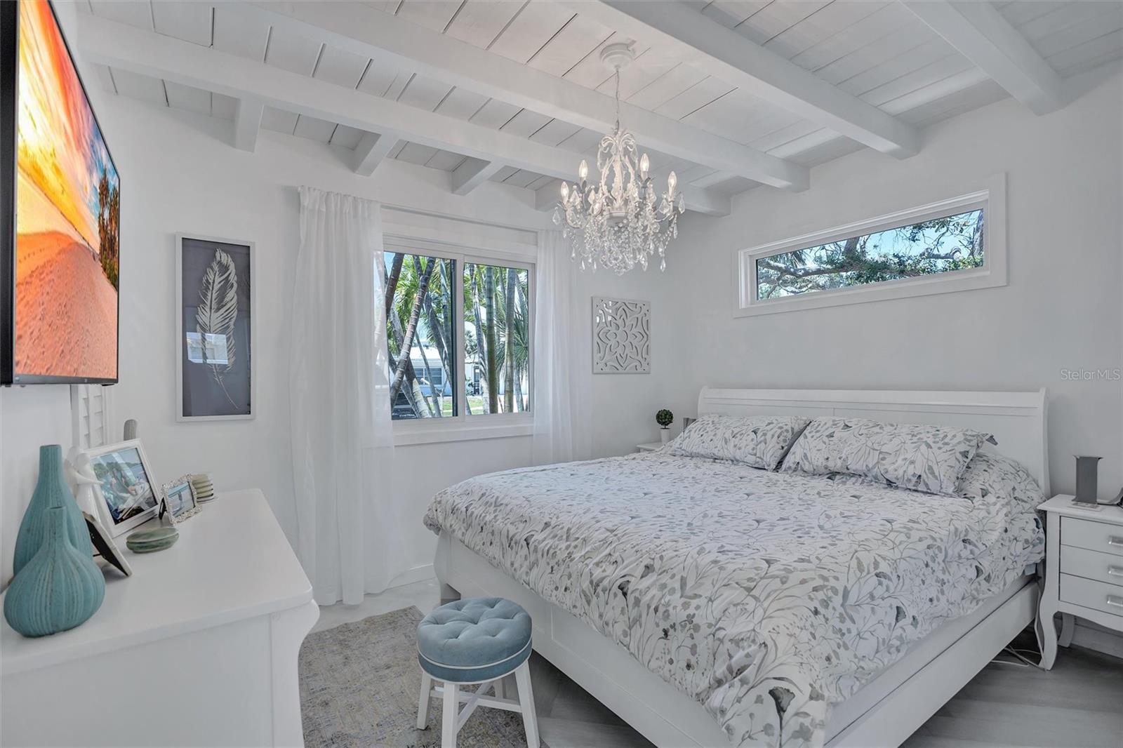 643 CALLE DEL OTONO — photo 24