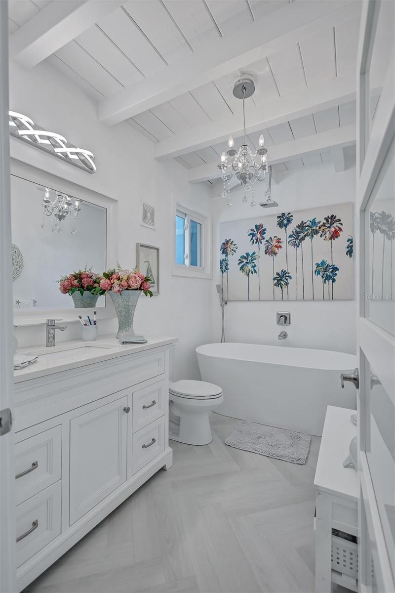 643 CALLE DEL OTONO — photo 27
