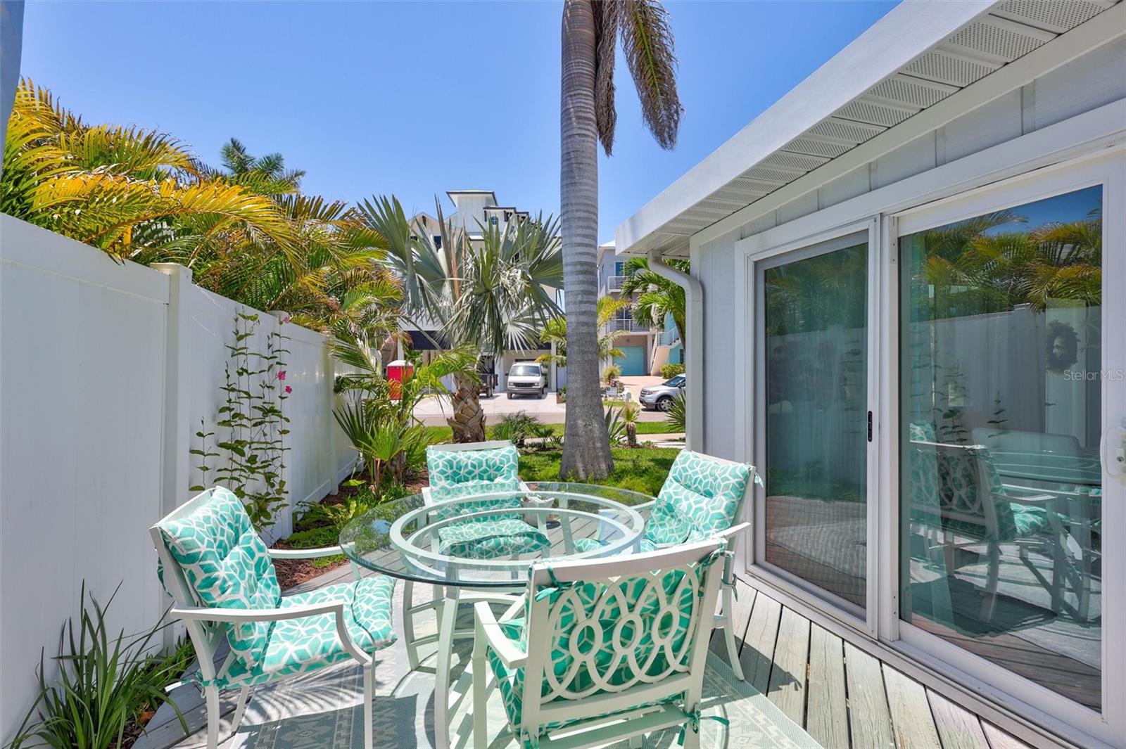 643 CALLE DEL OTONO — photo 36