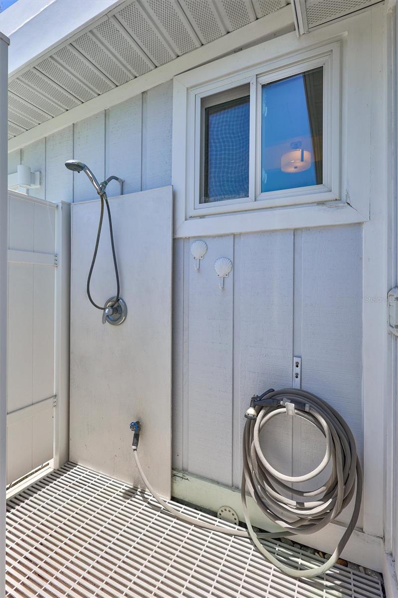 643 CALLE DEL OTONO — photo 34