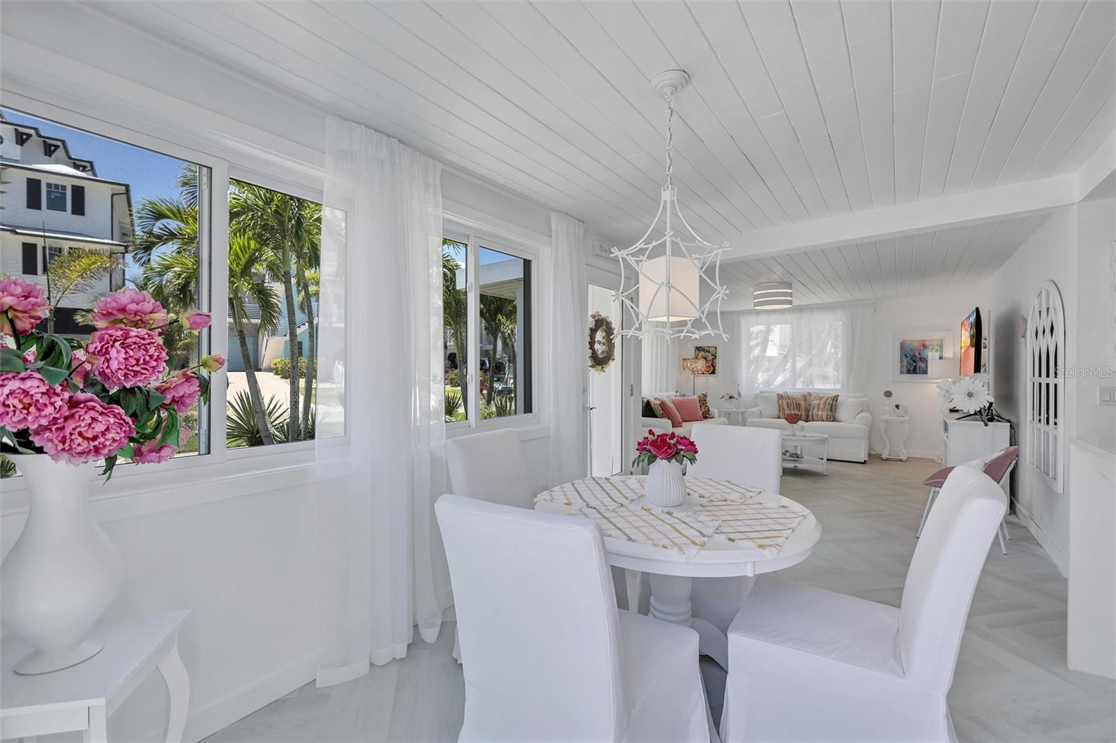 643 CALLE DEL OTONO — photo 17