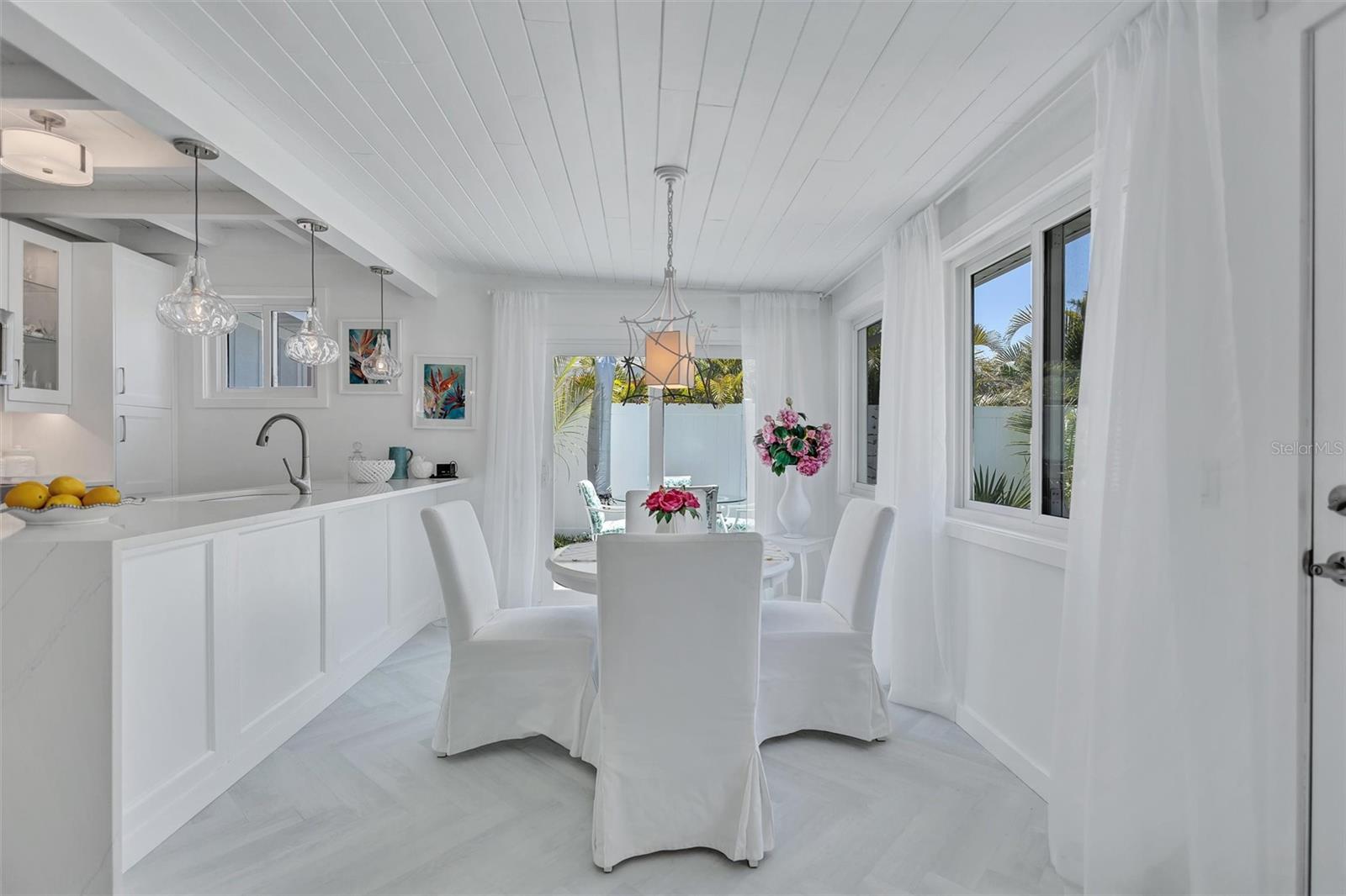 643 CALLE DEL OTONO — photo 15
