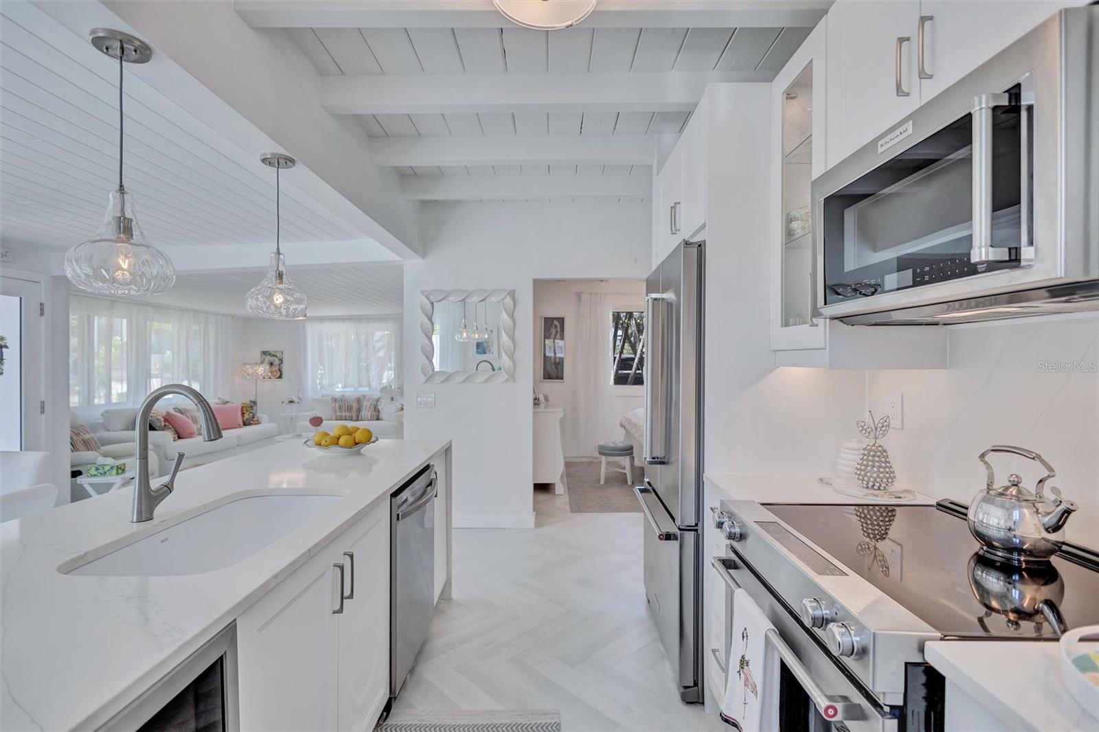 643 CALLE DEL OTONO — photo 22