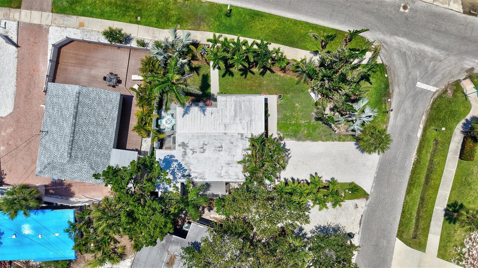 643 CALLE DEL OTONO — photo 41