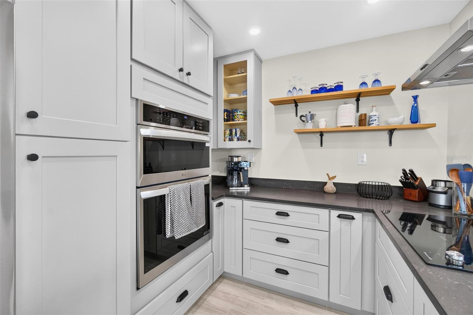 53 DOLPHIN DR — photo 17