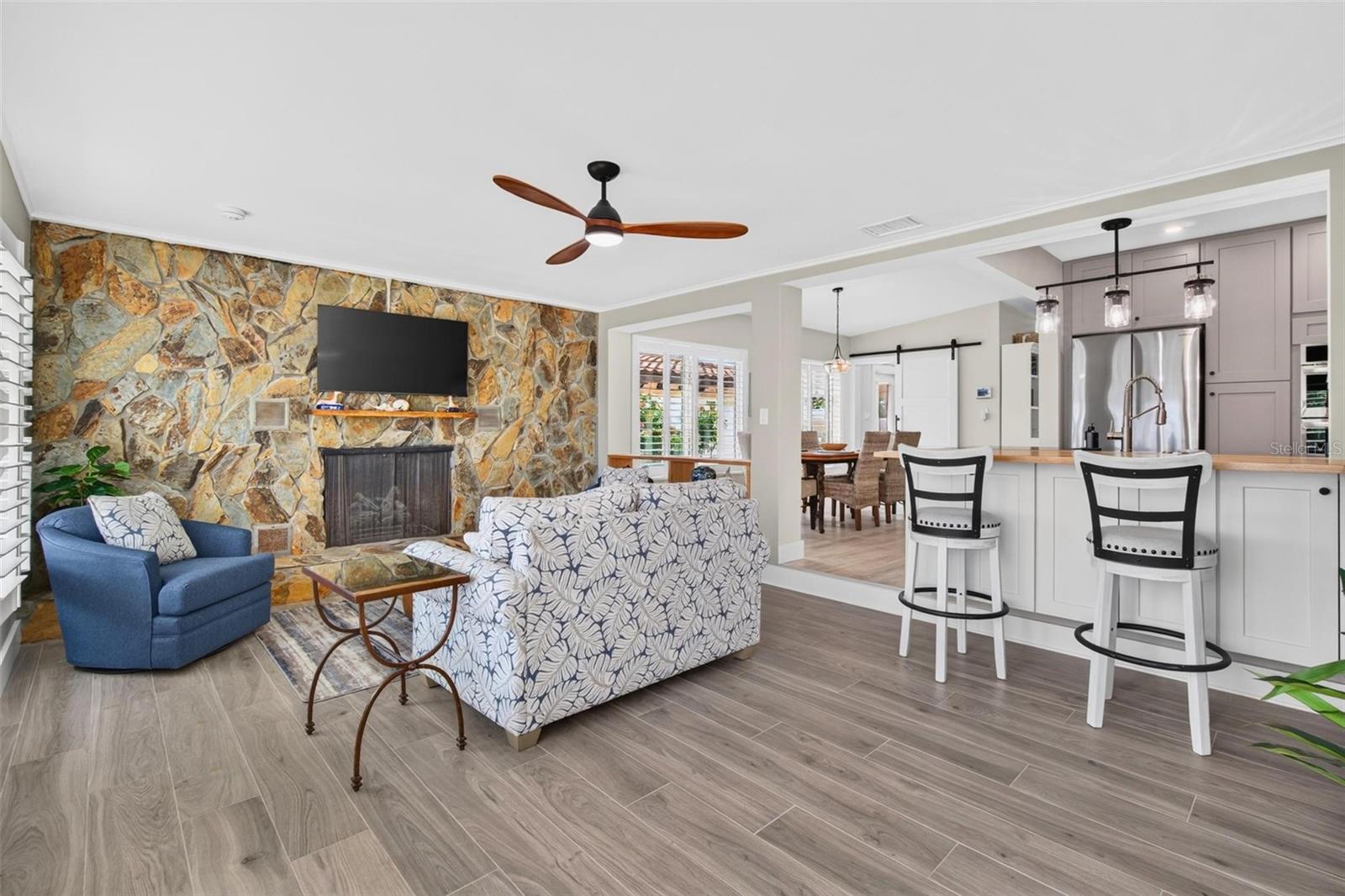 53 DOLPHIN DR — photo 14