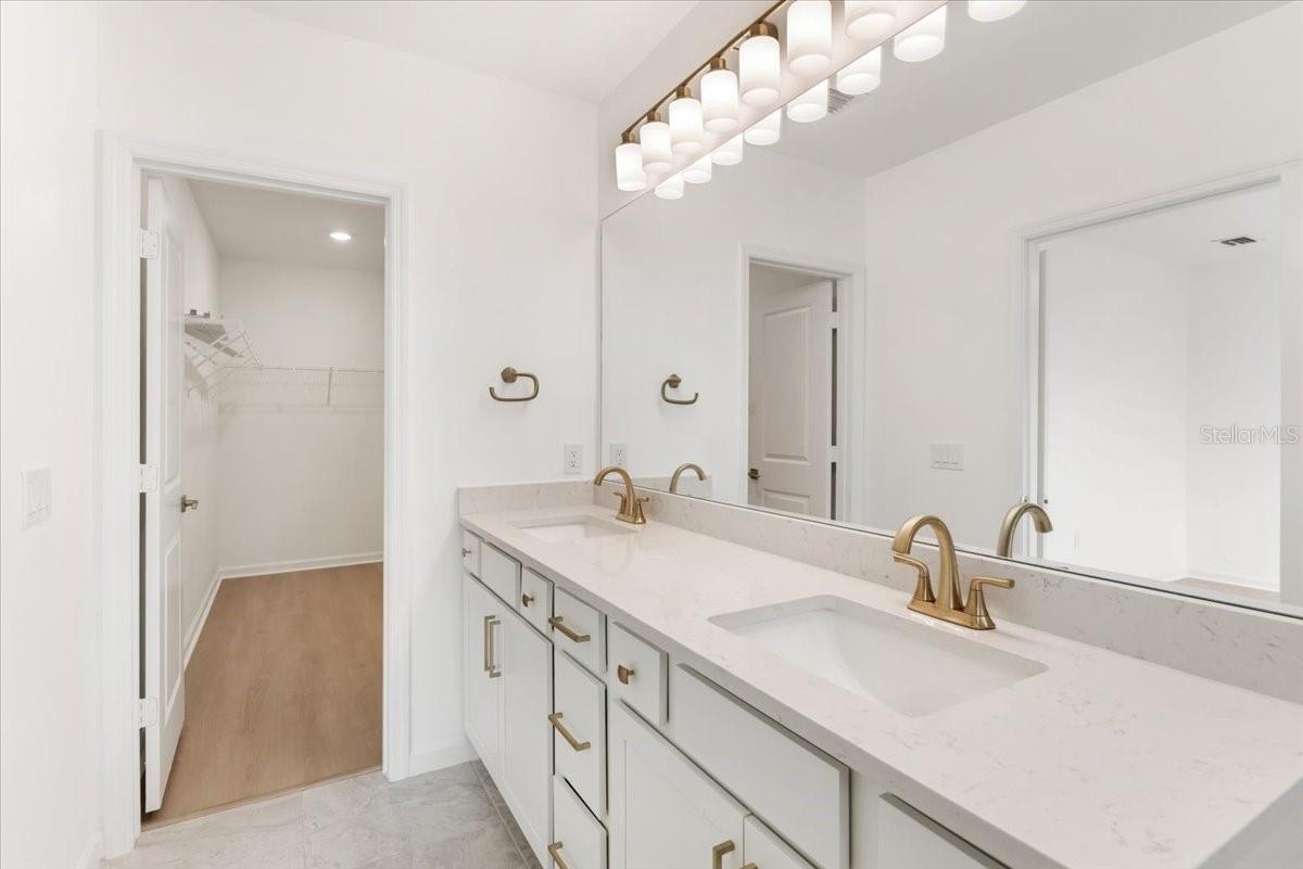 6559 SILVERSTAR DR — photo 19