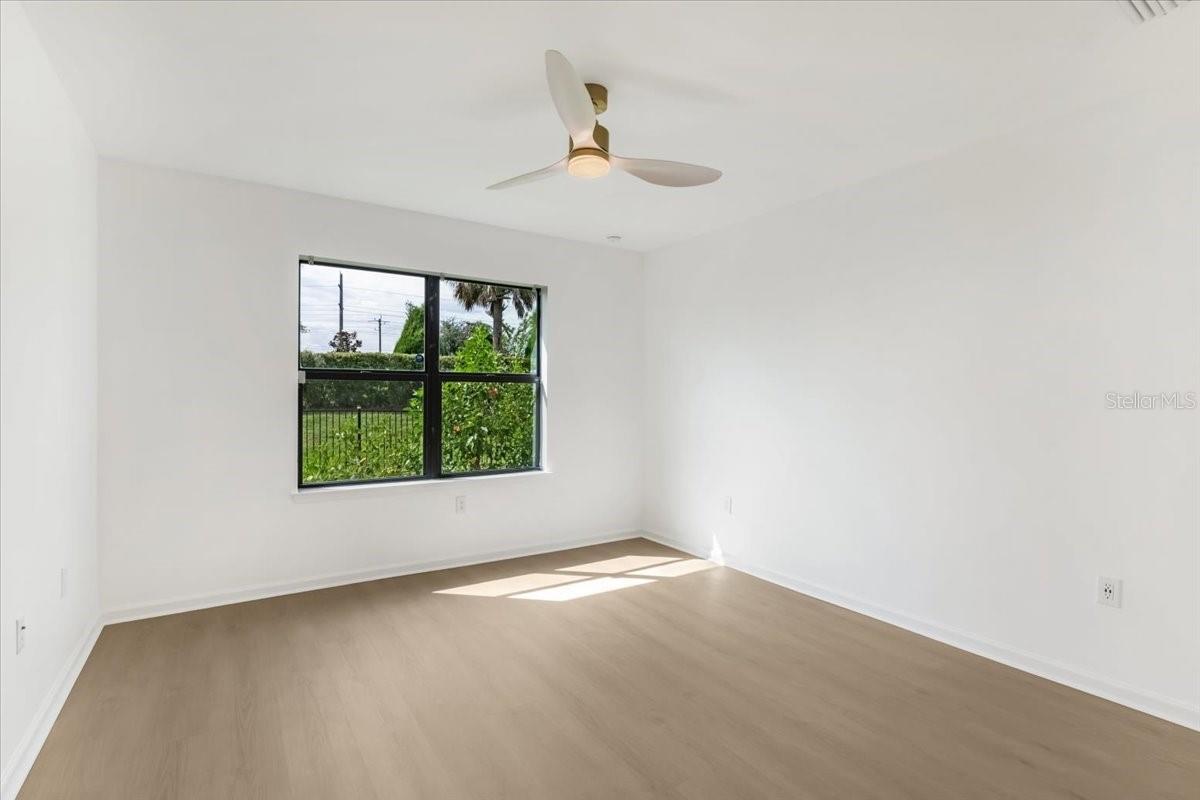 6559 SILVERSTAR DR — photo 14