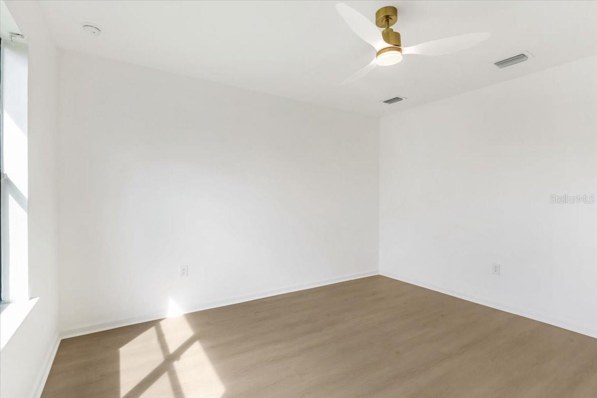 6559 SILVERSTAR DR — photo 15