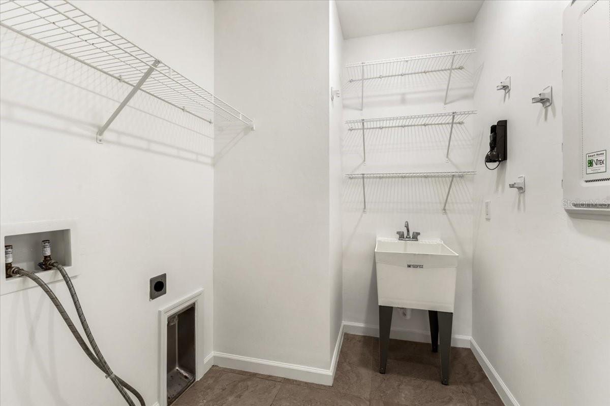 6559 SILVERSTAR DR — photo 31