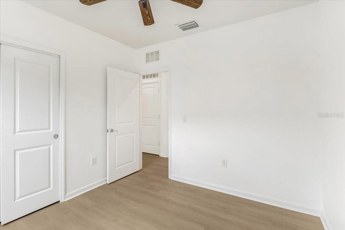 6559 SILVERSTAR DR — photo 26