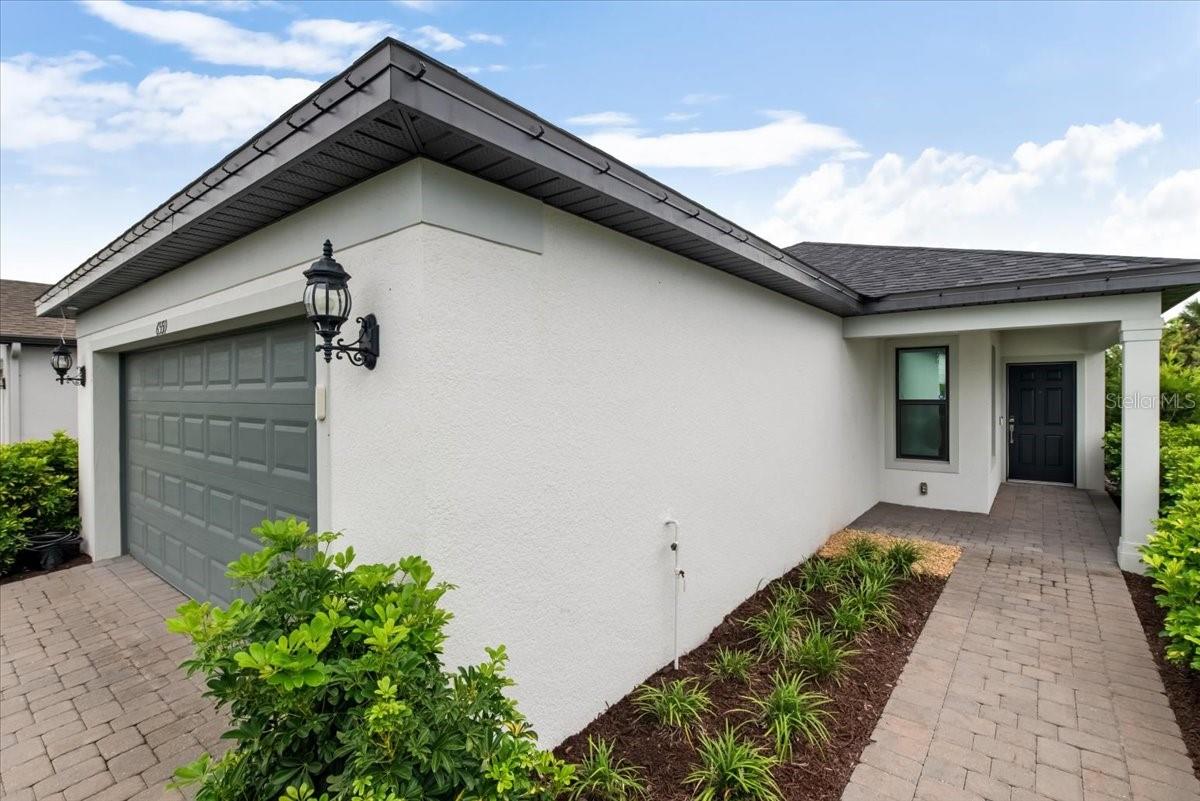 6559 SILVERSTAR DR — photo 2