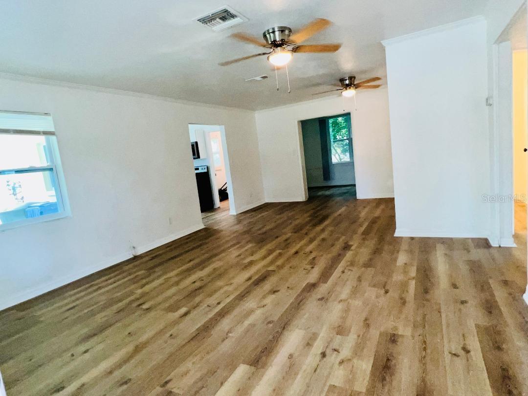 1247 DAVIS RD — photo 8