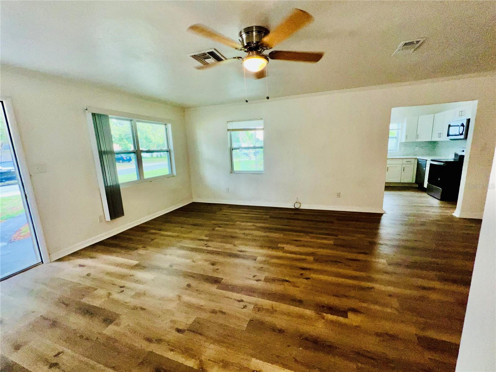 1247 DAVIS RD — photo 9