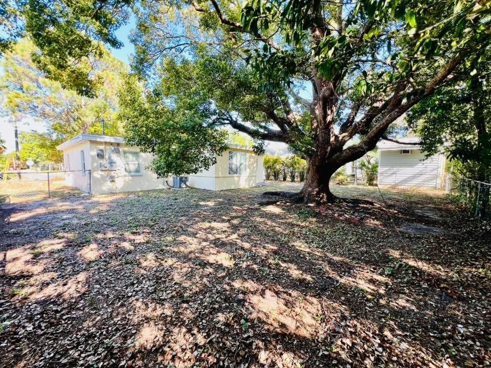 1247 DAVIS RD — photo 21