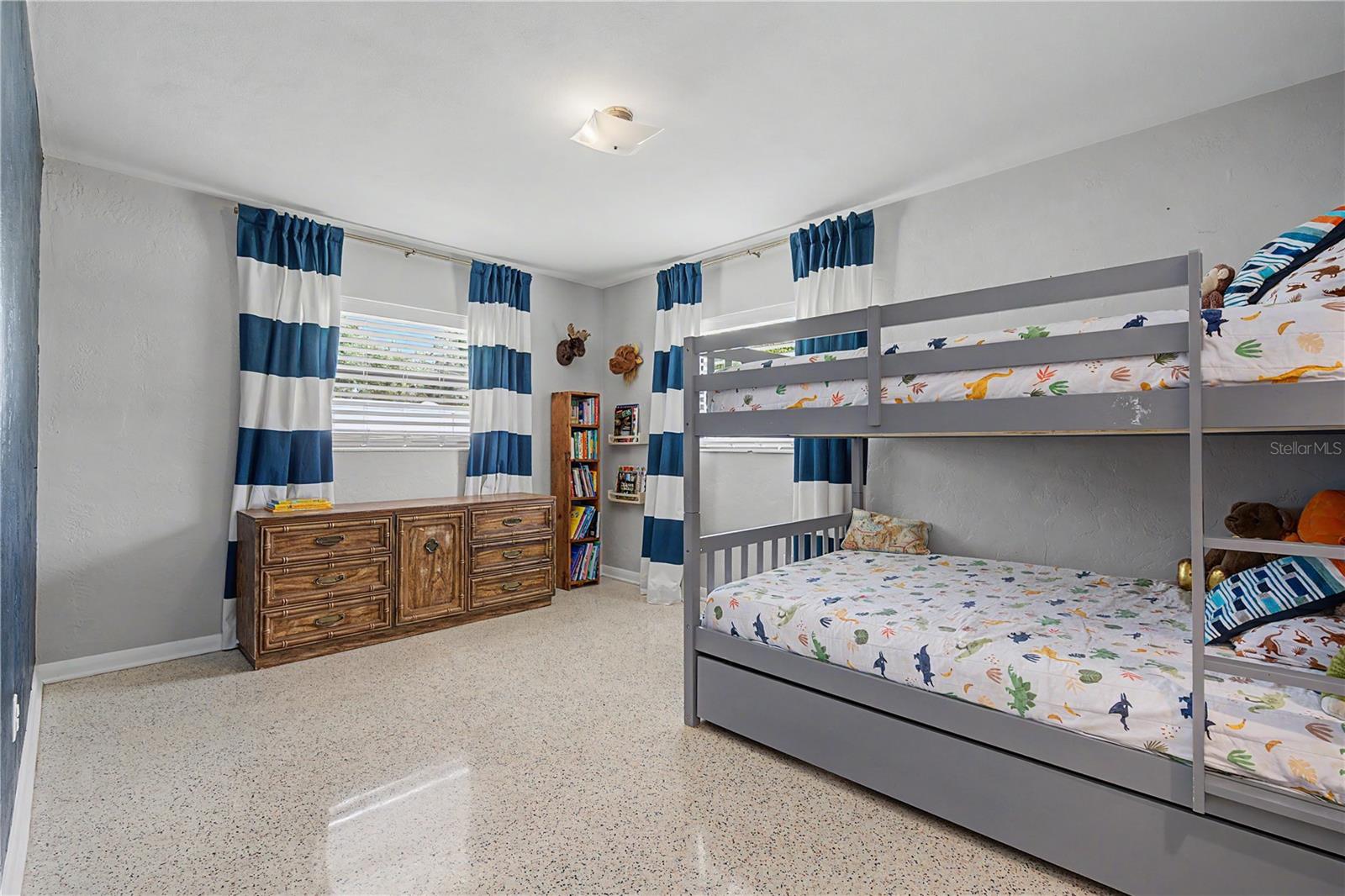 10246 N VALLE DR — photo 27