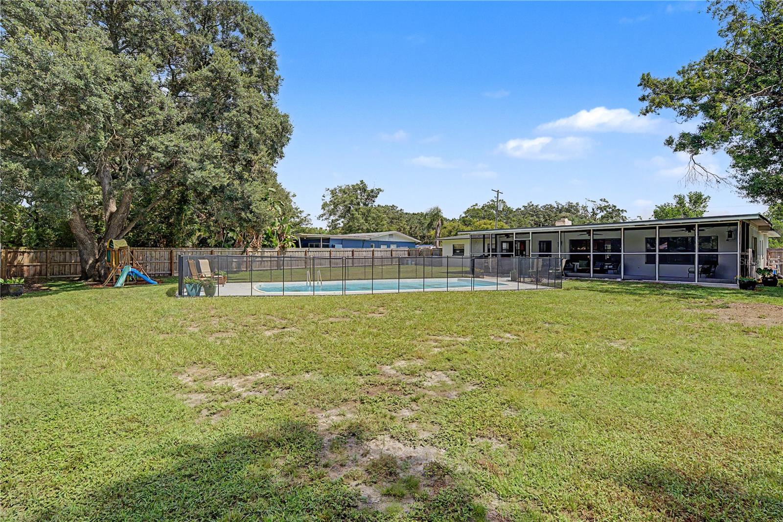 10246 N VALLE DR — photo 32