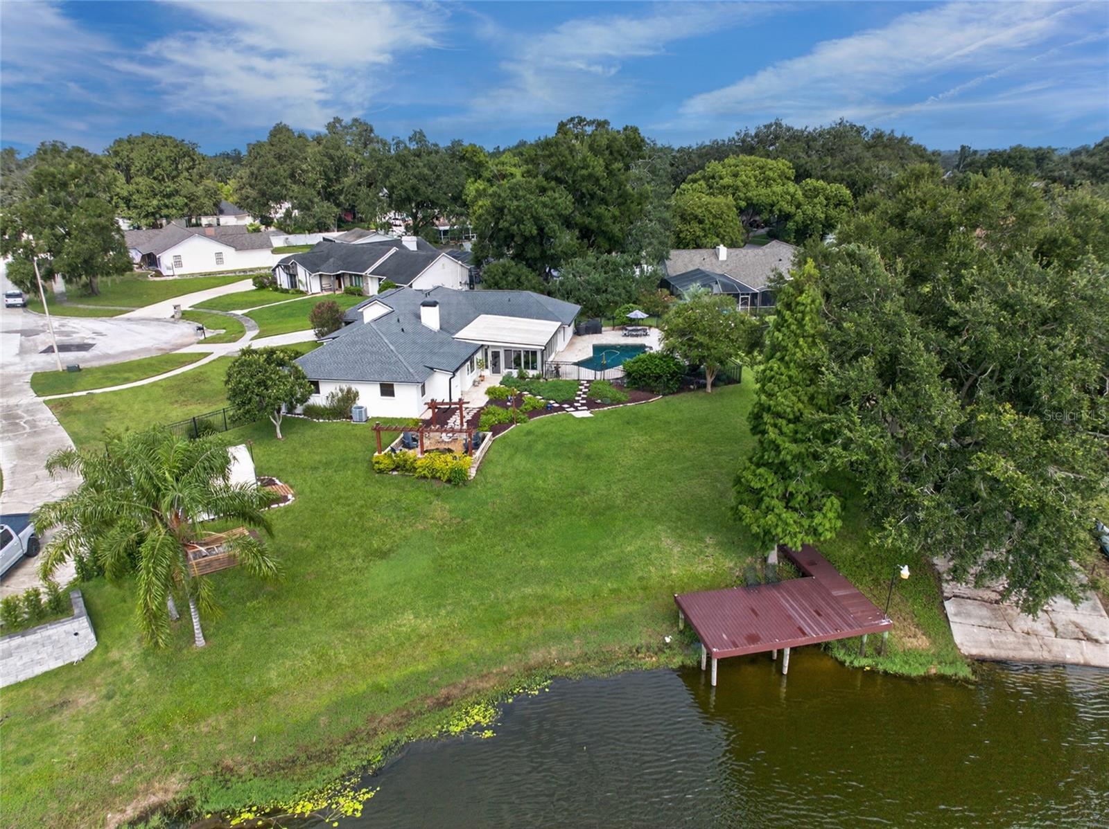 906 RETRIEVER AVE — photo 4