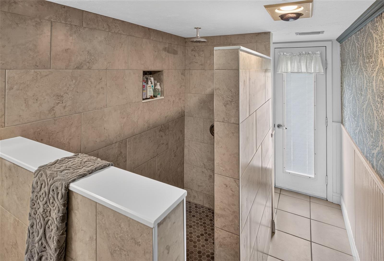 906 RETRIEVER AVE — photo 52
