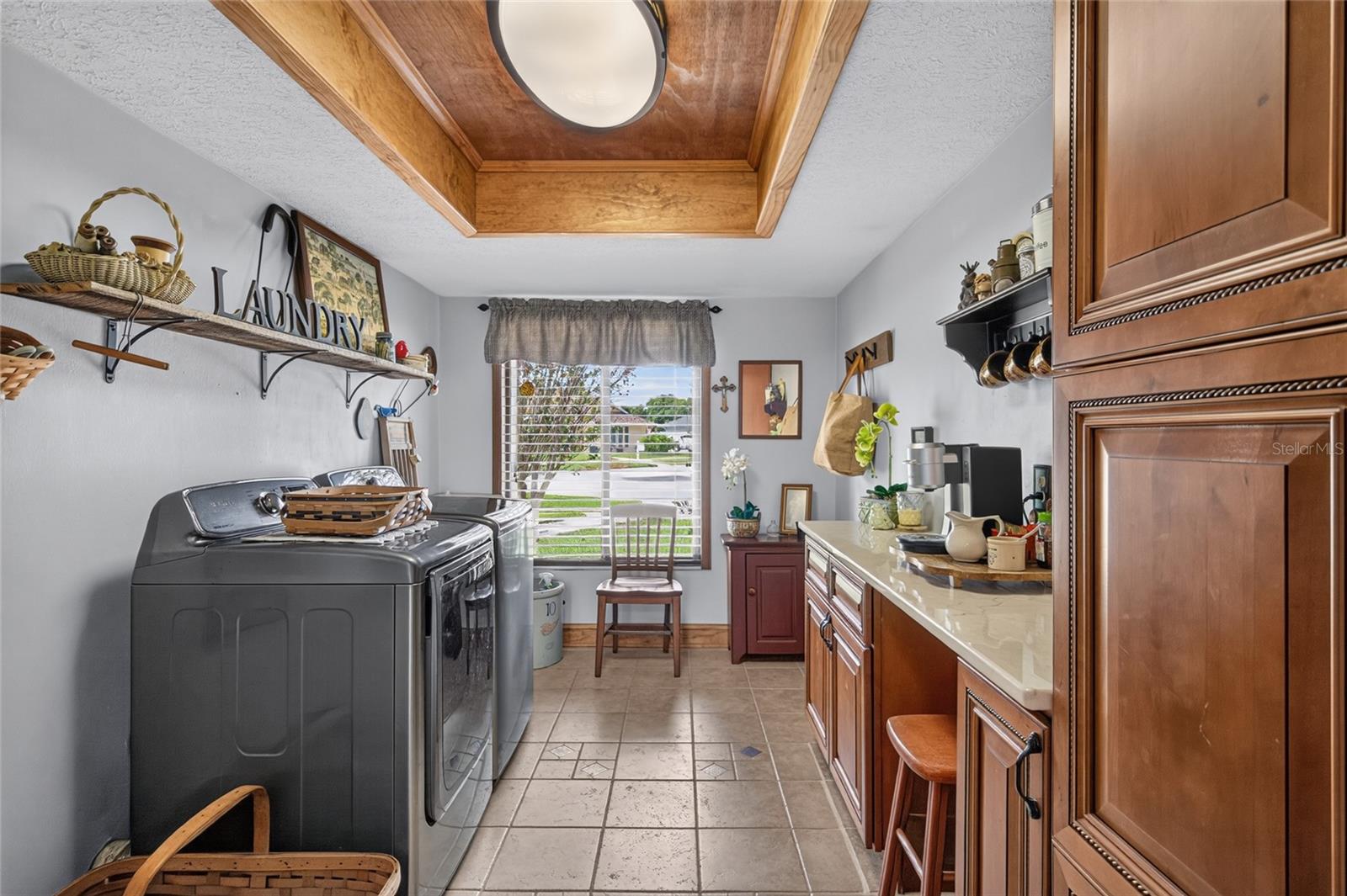 906 RETRIEVER AVE — photo 64
