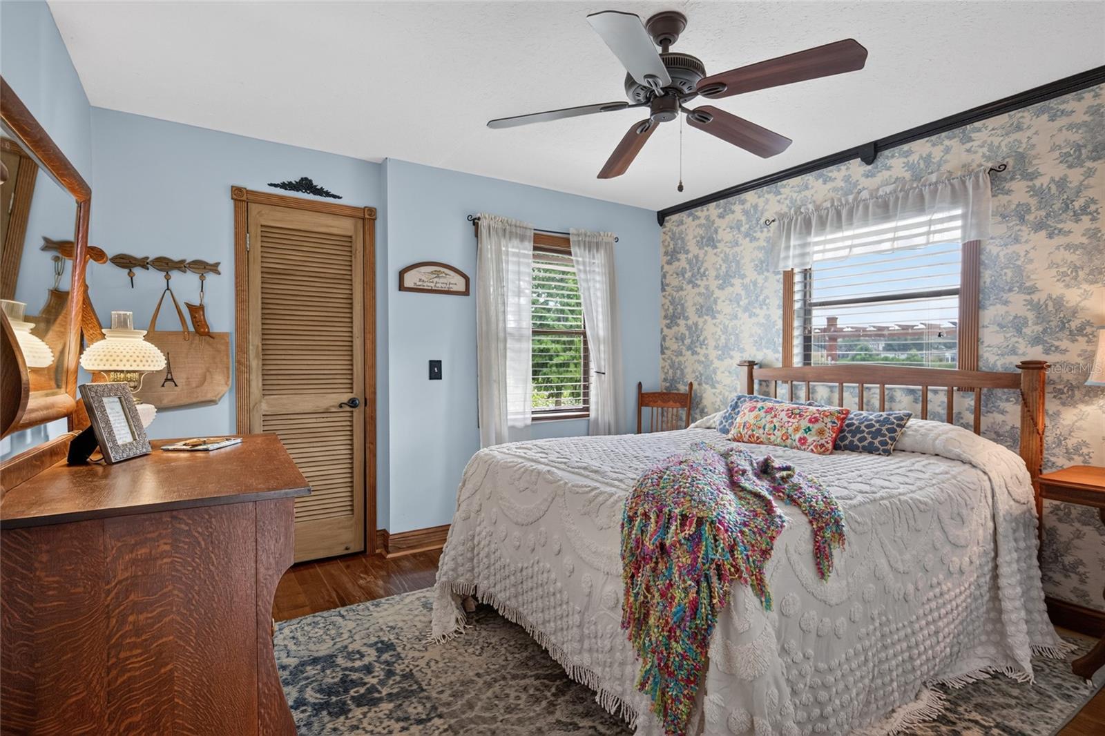 906 RETRIEVER AVE — photo 44