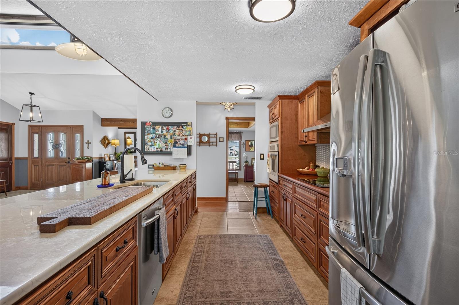 906 RETRIEVER AVE — photo 31
