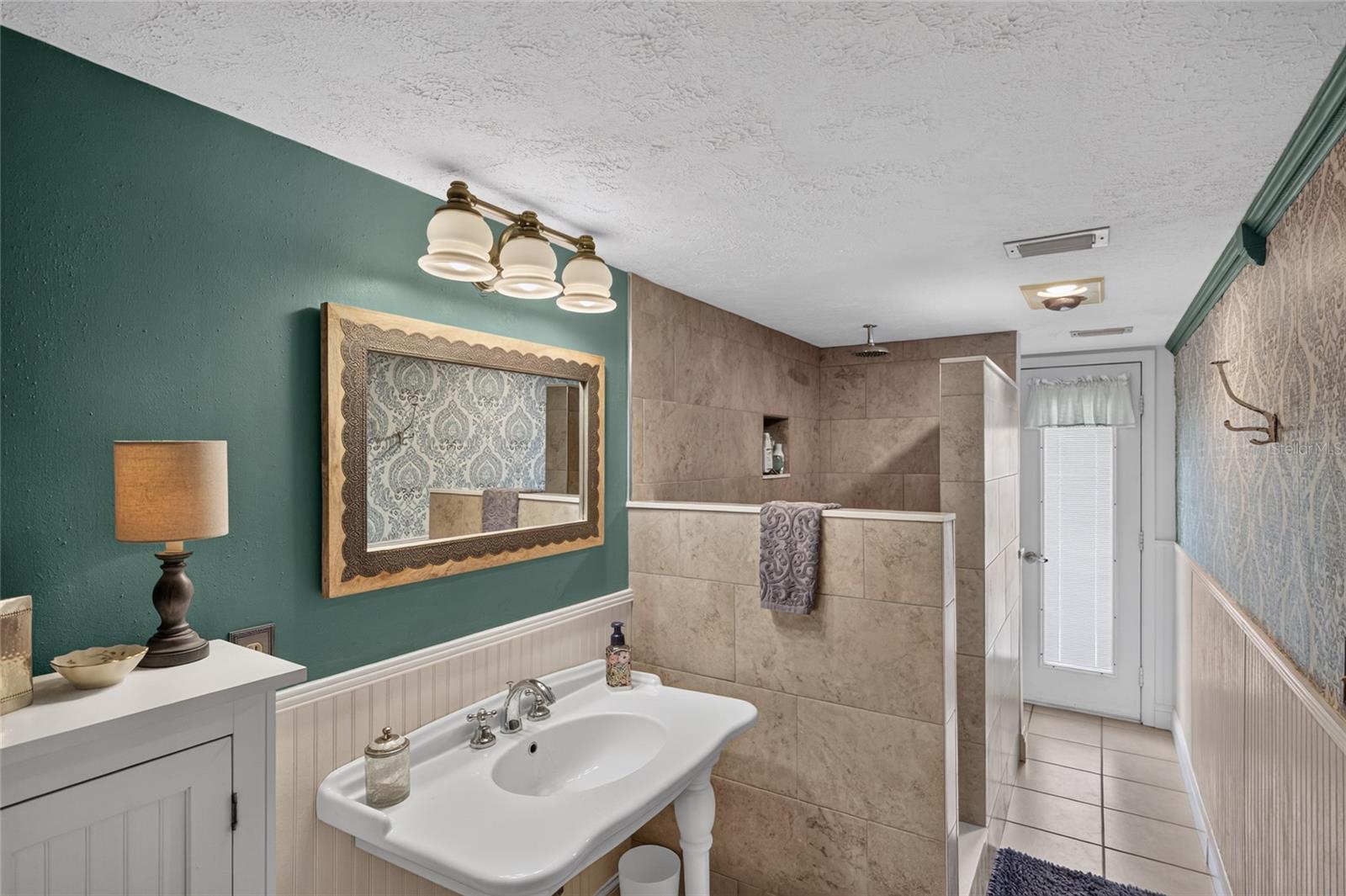 906 RETRIEVER AVE — photo 49
