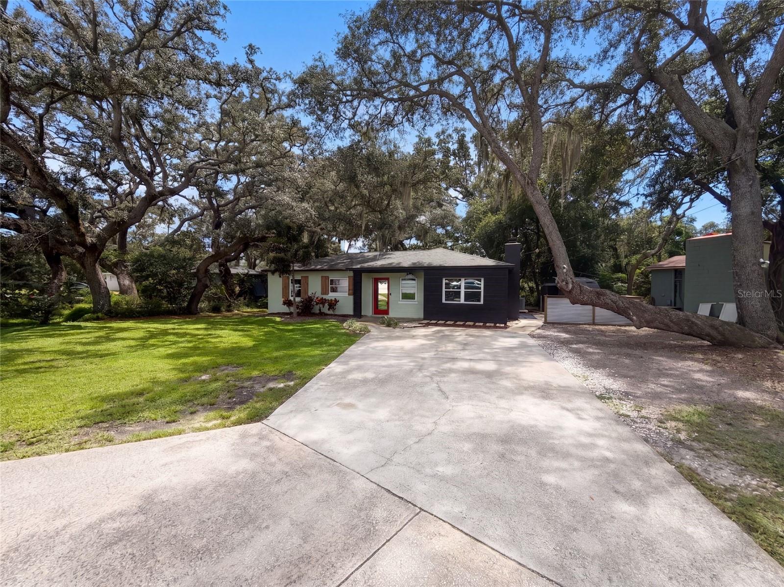 10806 W ELBOW DR — photo 17