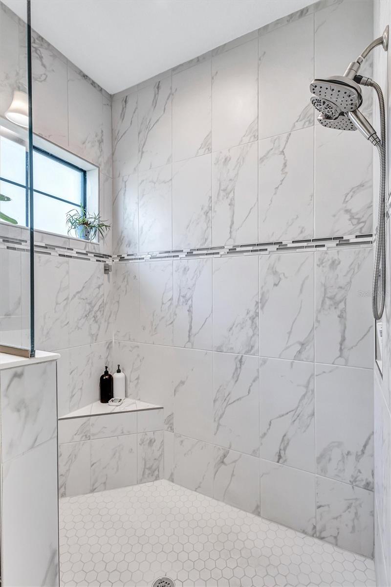 12717 OAK HILL WAY — photo 37