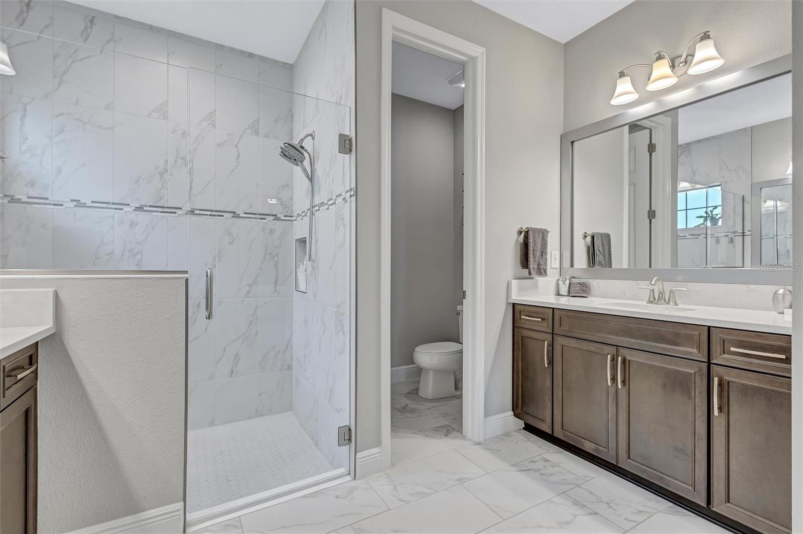 12717 OAK HILL WAY — photo 24